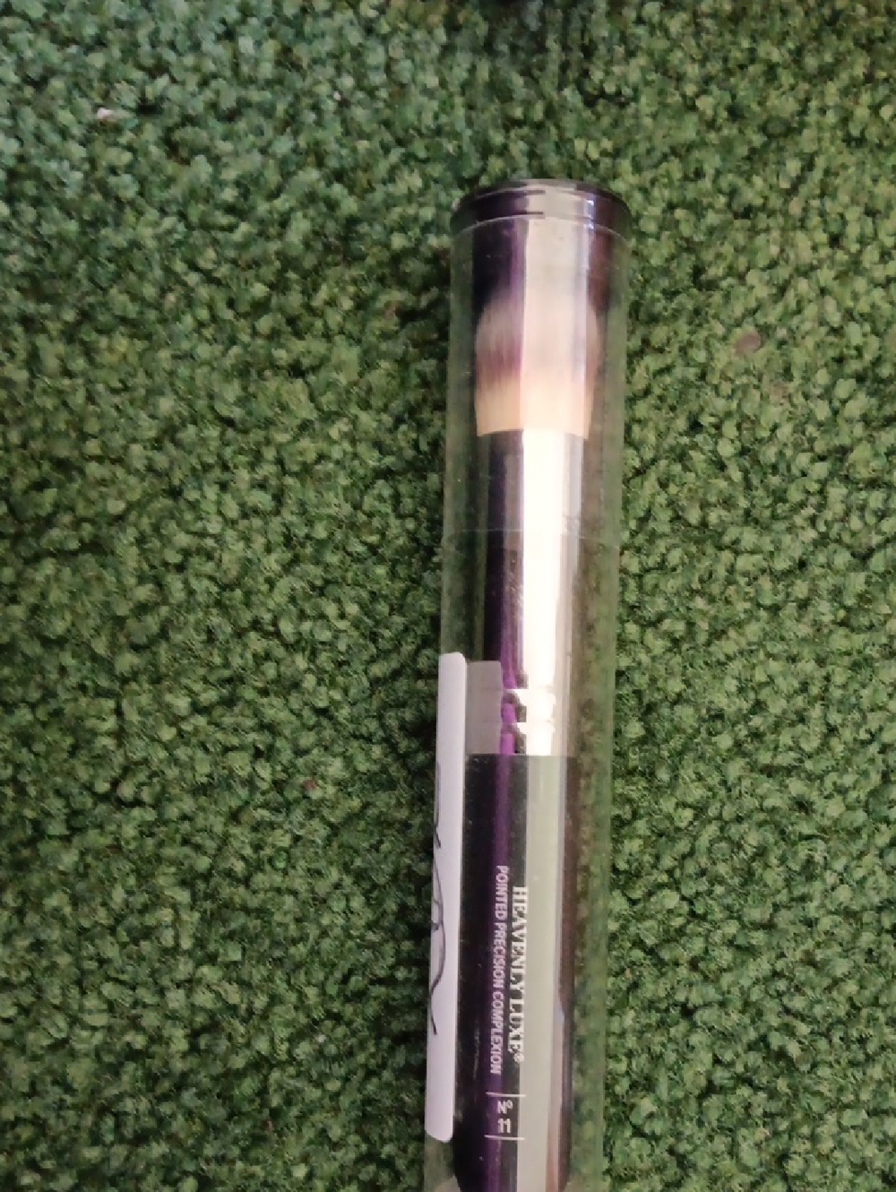 It Cosmetics  Heavenly Luxe Makeup Brush #11